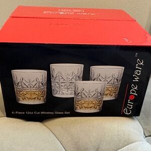 4 pcs Whiskey Glass Set - NEW in box!! Clear glass 12 oz